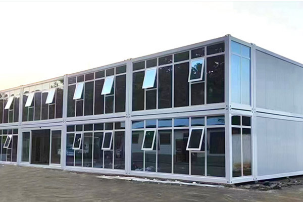 The advantages of customized container houses: innovative building trends